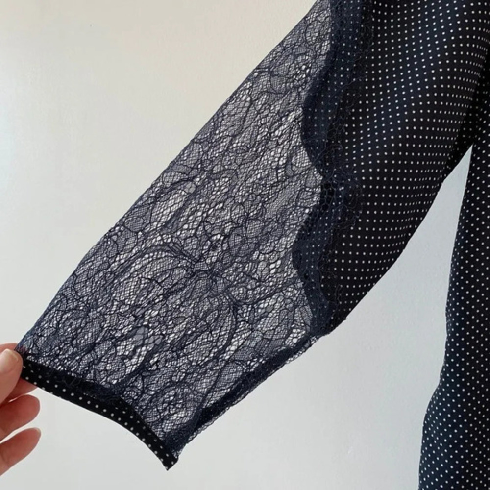 Ann Taylor Navy Microdot Popover Tunic Lace Woman’s Size Small Spring Top Preppy - Picture 3 of 10